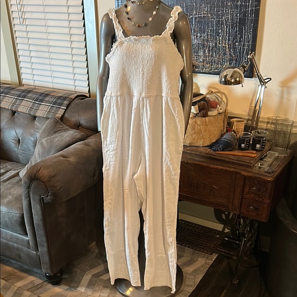NWT Jessica Simpson 100% Cotton Eyelet Jumpsuit
